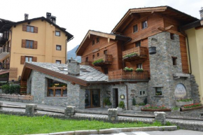 Отель Hotel Maison Saint Jean  Курмайор